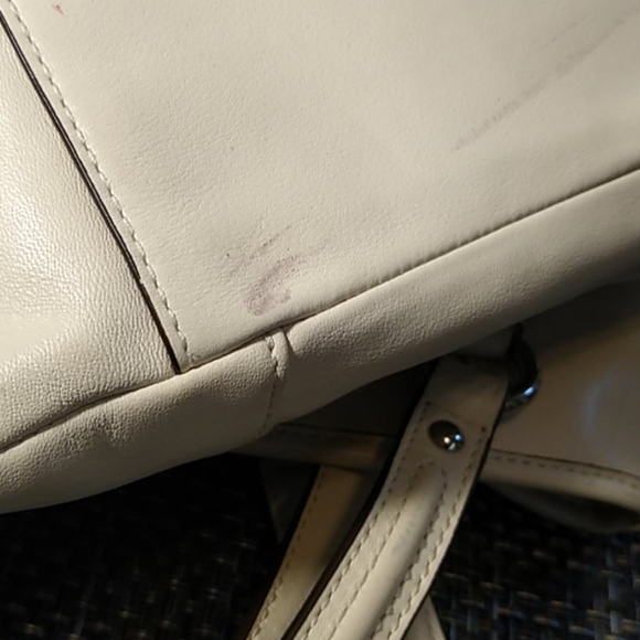 Coach - Picture 11 of 12